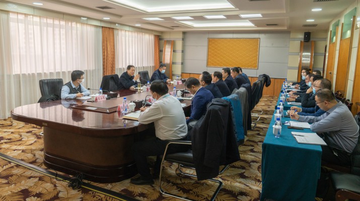 省政府國資委黨委書記、主任吳萬華到蘭州飯店調(diào)研